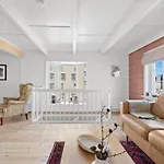 Charming House In The Heart Of 펜션
