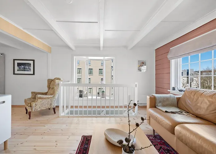 Charming House In The Heart Of Semesterbostad