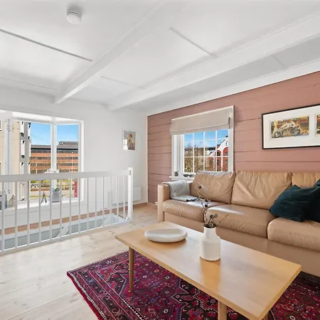 Charming House In The Heart Of Feriehus *